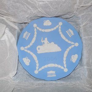 Wedgwood 2004 Jasperware Poseidon Blue Annual 7 " plate NEW